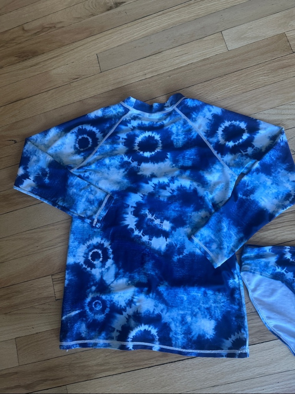Girls Long Sleeve Rash Guard Set - Picture 5 of 8